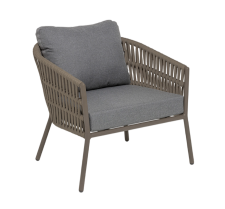 Кресло плетеное для уличных кафе и ресторанов